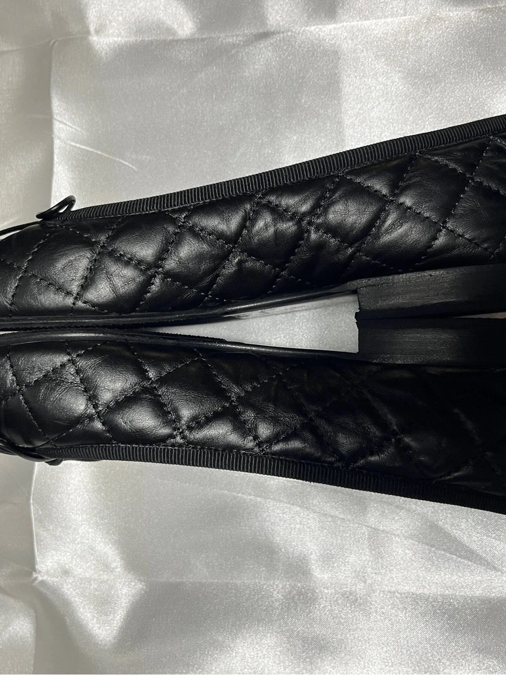 CHANEL Black Quilted Ballet Flats with CC Logo
